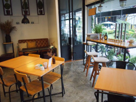 Myinstapass work cafe Connaught Place